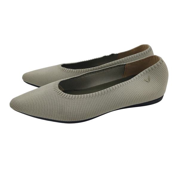 Vivaia Shoes - Vivaia Classic Aria Green Almond Toe Flats Sz 38 US 7 - 7.5
